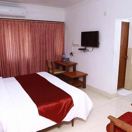 Hotel Nandanam Guruvāyūr Eksteriør bilde